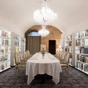 ***** Отель Le Place D'armes - Relais & Chateaux Люксембург